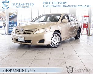 Used 2011 Toyota Camry LE image 1