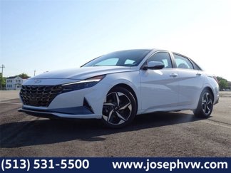 Used 2023 Hyundai Elantra Limited w/ Cargo Package image 1