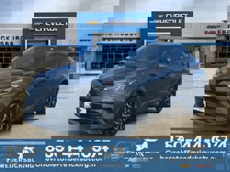 Used 2018 Toyota C-HR XLE video 1
