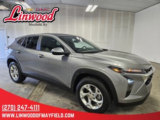 New 2025 Chevrolet Trax LS w/ LS Convenience Package image 1