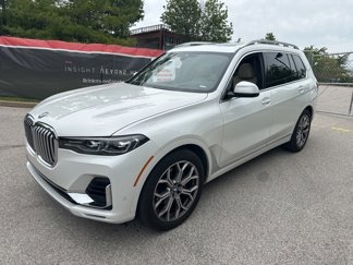 Used 2022 BMW X7 xDrive40i w/ Premium Package image 1
