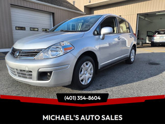 Used 2011 Nissan Versa 1.8 S w/ Plus Pkg image 1