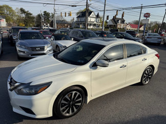 Used 2017 Nissan Altima 2.5 SL w/ Technology Package image 1