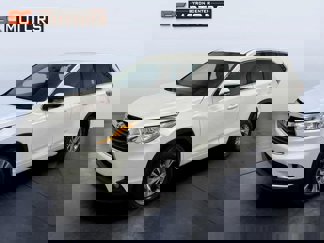 Used 2015 Toyota Highlander LE image 1