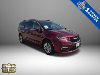 Used 2022 Chrysler Pacifica Touring-L w/ Uconnect Theater Family Group image 1