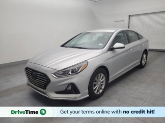 Used 2018 Hyundai Sonata SE image 1