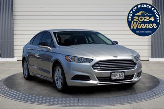 Used 2016 Ford Fusion SE image 1
