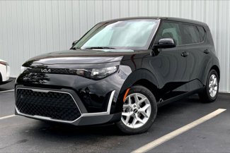 Used 2023 Kia Soul LX w/ LX Technology Package image 1