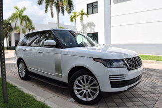 Used 2020 Land Rover Range Rover HSE image 1