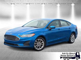 Used 2020 Ford Fusion SE image 1