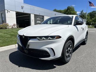 New 2025 Alfa Romeo Tonale image 1