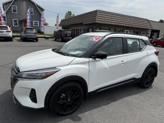 Used 2024 Nissan Kicks SR w/ SR Premium Package image 1