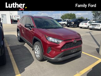 Used 2019 Toyota RAV4 LE image 1