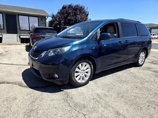 Used 2011 Toyota Sienna LE image 1