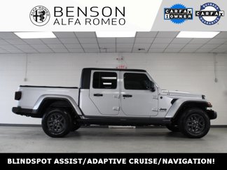 Used 2024 Jeep Gladiator Sport image 1