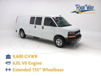 Used 2018 Chevrolet Express 3500 Extended w/ Driver Convenience Package image 1