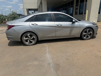 Used 2021 Hyundai Elantra Limited image 1