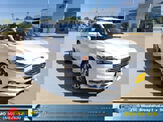 Used 2017 Ford Fusion SE w/ Fusion SE Technology Package image 1