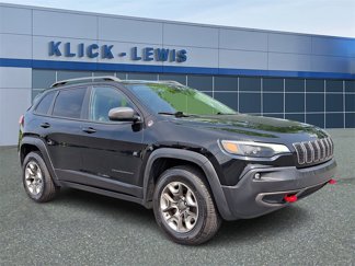 Used 2019 Jeep Cherokee Trailhawk image 1