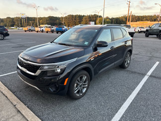 Used 2023 Kia Seltos S image 1