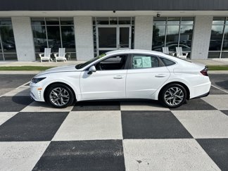 Used 2023 Hyundai Sonata SEL image 1