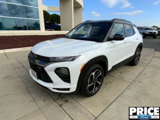 Used 2022 Chevrolet TrailBlazer RS w/ Sun and Liftgate Package image 1