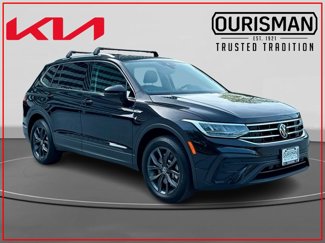 Used 2022 Volkswagen Tiguan SE image 1