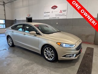 Used 2017 Ford Fusion SE w/ Fusion SE Technology Package image 1