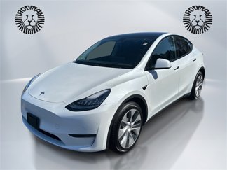 Used 2021 Tesla Model Y Long Range image 1