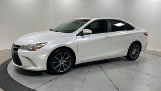 Used 2016 Toyota Camry XSE image 1