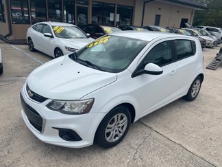 Used 2017 Chevrolet Sonic LT image 1