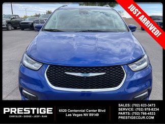 Used 2021 Chrysler Pacifica Touring-L image 1