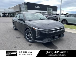 New 2025 Kia K4 LXS image 1