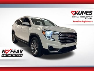 Used 2023 GMC Terrain SLT image 1