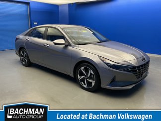 Used 2023 Hyundai Elantra Limited image 1