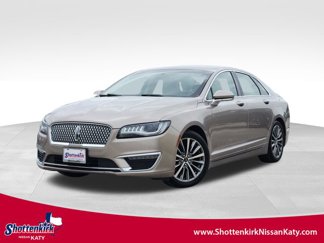 Used 2018 Lincoln MKZ Premiere image 1