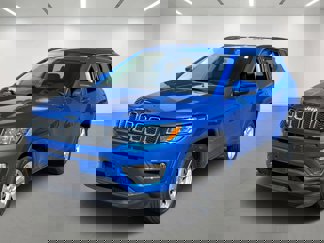 Used 2019 Jeep Compass Latitude w/ Popular Equipment Group image 1