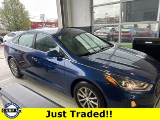 Used 2018 Hyundai Sonata SE image 1