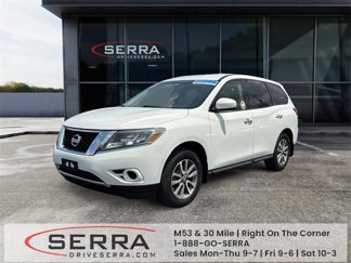 Used 2013 Nissan Pathfinder S image 1