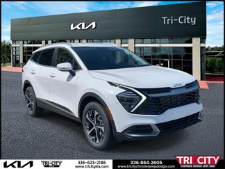 New 2025 Kia Sportage EX image 1