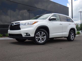 Used 2015 Toyota Highlander XLE image 1