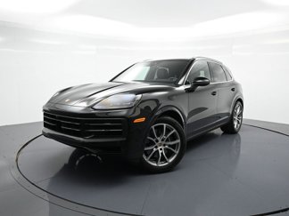 Certified 2024 Porsche Cayenne image 1