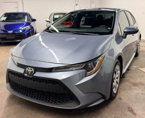 Used 2020 Toyota Corolla LE image 1