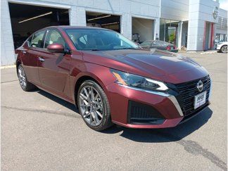 Used 2023 Nissan Altima 2.5 SL image 1