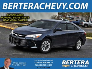 Used 2017 Toyota Camry LE image 1