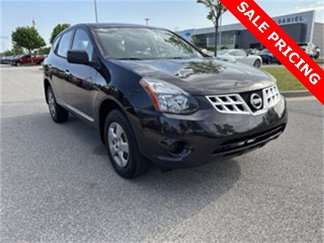 Used 2014 Nissan Rogue S image 1