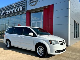 Used 2016 Dodge Grand Caravan R/T image 1