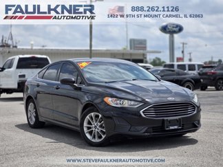 Used 2020 Ford Fusion SE image 1