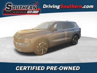 Used 2022 Mitsubishi Outlander SE image 1