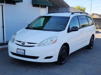 Used 2008 Toyota Sienna LE image 1